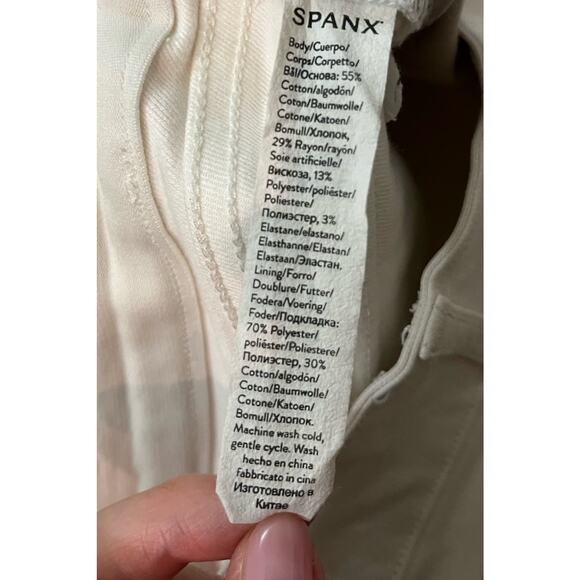 Spanx White Wide Leg Denim Pull On Women's Pants Size M Silver Lining - Picture 3 of 5